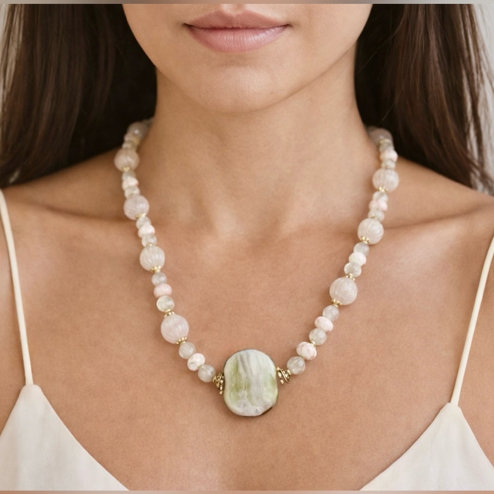Vintage Beaded Necklace with Rose Quartz and pink and green Beads